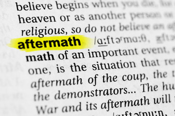 Highlighted English word "aftermath" and its definition in the dictionary
