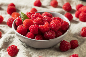 Raw Red Organic Raspberries