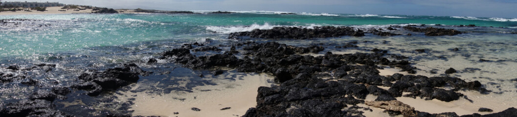 Fototapeta na wymiar Atlantischer Ozean Fuerteventura Ausblick auf Wellen