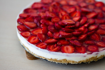 Strawberry cake without baking