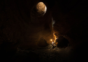 Luz en la cueva