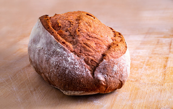p&atilde;o r&uacute;stico de beterraba em detalhe