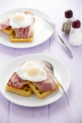 Wafers with bacon and poached egg