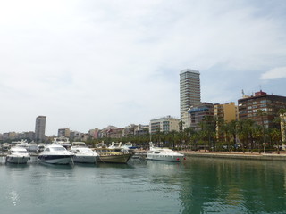 Fototapeta na wymiar Alicante,ciudad costera de la Comunidad Valenciana en España