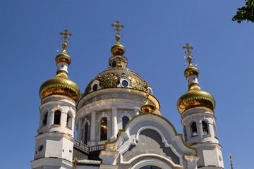 orthodox crosses on gold domes
