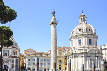 Fototapeta na wymiar Rome. Trajan column in the Roman forums