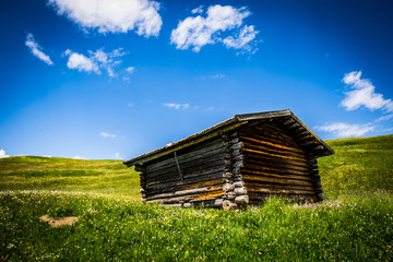 Obraz premium mountain hut alps