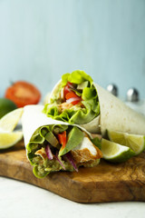 Grilled chicken wraps with vegetables