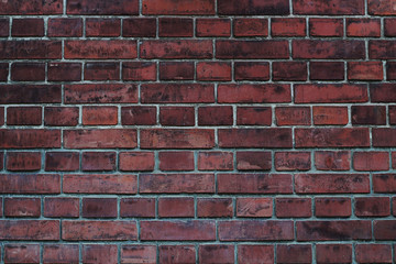 Construction with old brick 