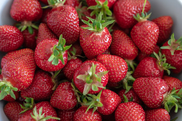Viele Erdbeeren