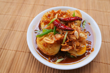 Egg with Tamarind Sauce,Thai food