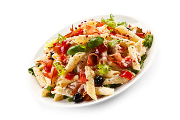 Pasta carbonara with vegetables