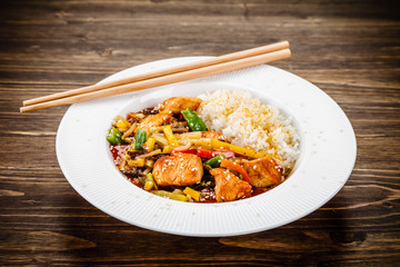 Chicken meat with rice and vegetables