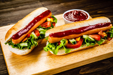 Hot dogs on cutting board