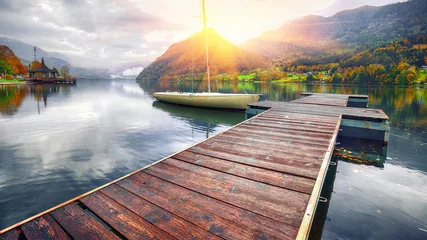 Poster Idyllic autumn scene in Grundlsee lake in Alps mountains, Austria © pilat666