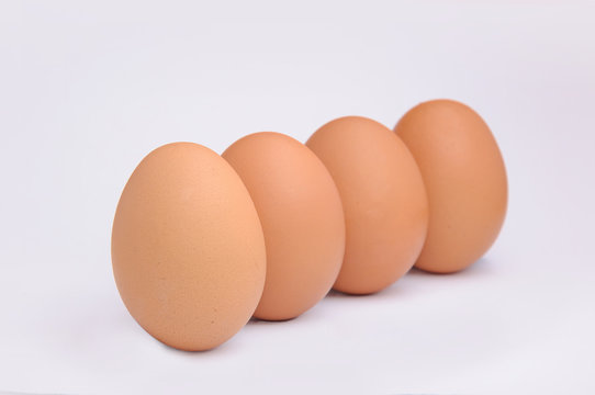 Huevos en fila