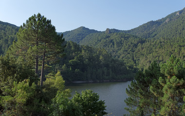Fototapeta na wymiar Sampolo lake in Corsica mountains
