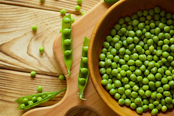 Beans and pods of green peas