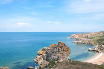 Fototapeta na wymiar Crimean coast. The sea of Azov in the spring.