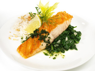 Lachssteak auf Spinat mit Reis