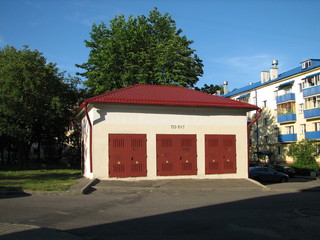 Transformer substation building