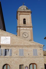 Fototapeta na wymiar campanile,chiesa,antico,borgo,costruzione,vecchio