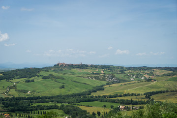 Fototapeta na wymiar paesaggio toscano