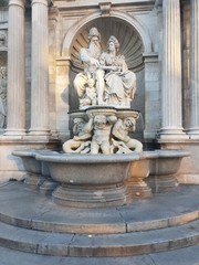 Fototapeta na wymiar Wien Statuen