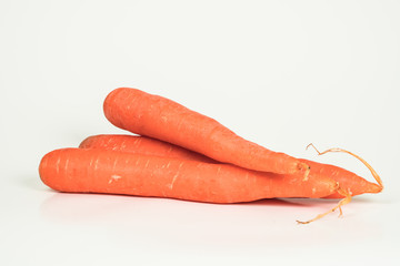 dilimlenmiş ve tüm havuç © Banu Sevim