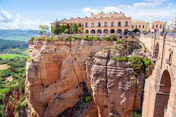 Felsenklippe in Ronda, Andalusien, Spanien - obrazy, fototapety, plakaty