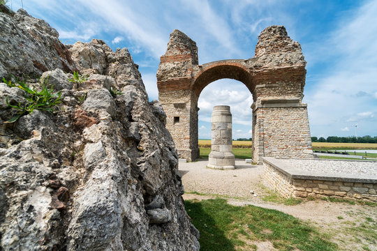 Heidentor bei Carnuntum, &Ouml;sterreich