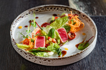 salad with tuna