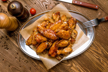 Chicken wings in sweet chili sauce