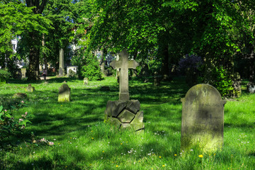 Fototapeta premium Gartenfriedhof
