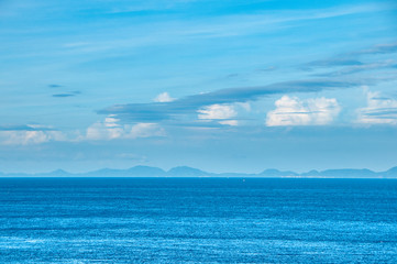 海と空が青い平戸島