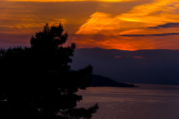 Obraz na płótnie Canvas Beautiful sunset above the Black sea
