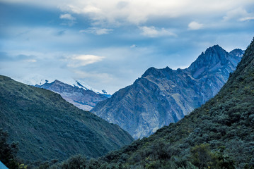 Fototapeta na wymiar Huaraz Santa Cruz Treking in Peru Mountains