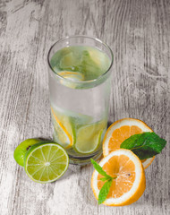 Lime and lemon splash with ice and some detox water