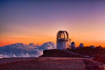 Haleakala observatory - obrazy, fototapety, plakaty