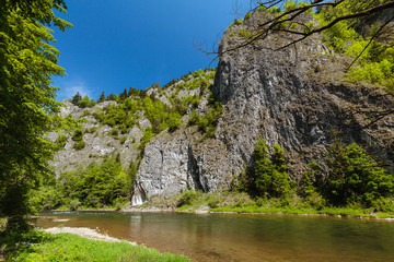 The turn of the river Dunajec in Pieniny, Poland and Slovakia © gkrphoto