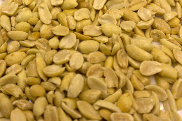 shelled peanuts yellow close crack groundnut group .