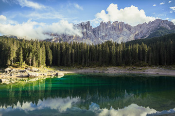Fototapeta na wymiar Lago di Carezza