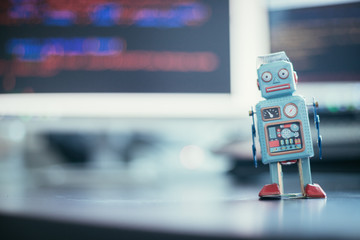 Chatbot / Socialbot / Künstliche Intelligenz / Algorithmen: Blechroboter als Metapher