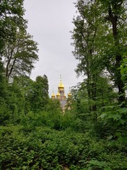 Die Russisch-Orthodoxe Kirche ist das einzige russisch-orthodoxe Gotteshaus in Wiesbaden und befindet sich auf dem Neroberg. Ihre vollständige Bezeichnung lautet Russisch-Orthodoxe Kirche de - 207771605