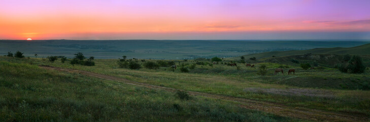 Fototapeta na wymiar Sunset atop the White Rock (Belaya Skala), Crimea