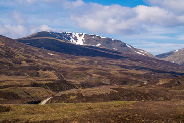 Die schottischen Highlands im Sommer