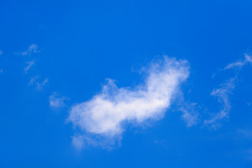 Fototapeta na wymiar Peaceful clouds in the sky.