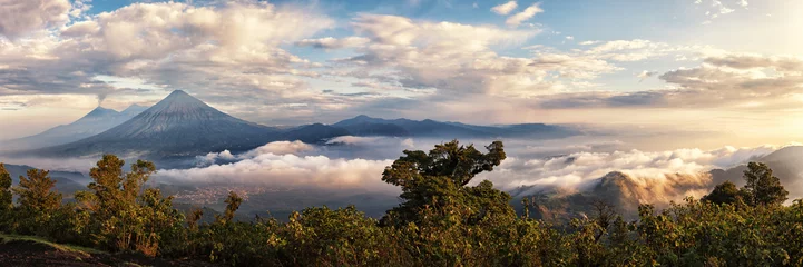 Dekokissen Volcanoes Fuego (active), Acatenango and Agua, View from Pacaya, Guatemala © Ingo Bartussek