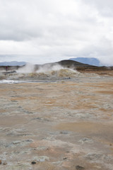 Fumarolen-Landschaft im Geothermalgebiet Námaskarð – Hverir / Nord-Island