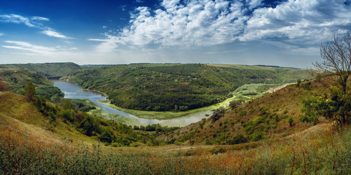The banks of the Ternav River near the village of Kitaygorod. Podillja. Kamyanets Podolsky district.